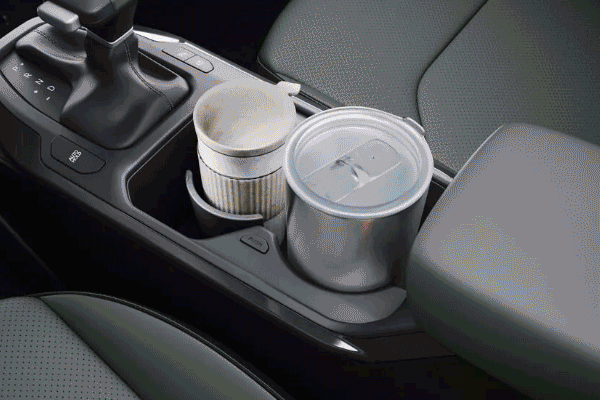 Adjustable-diameter cup holder